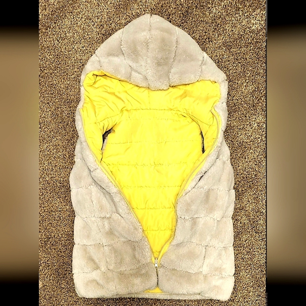 Faux Fur Reversible Puffer Vest Jacket